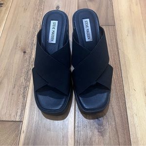 Steve Madden platform sandals